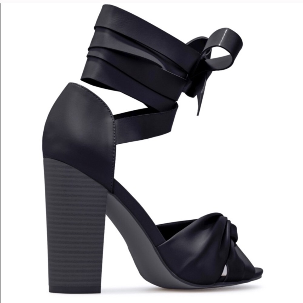 Black Faux Leather Lace Up Twist Chunky Heels - Picture 3 of 4